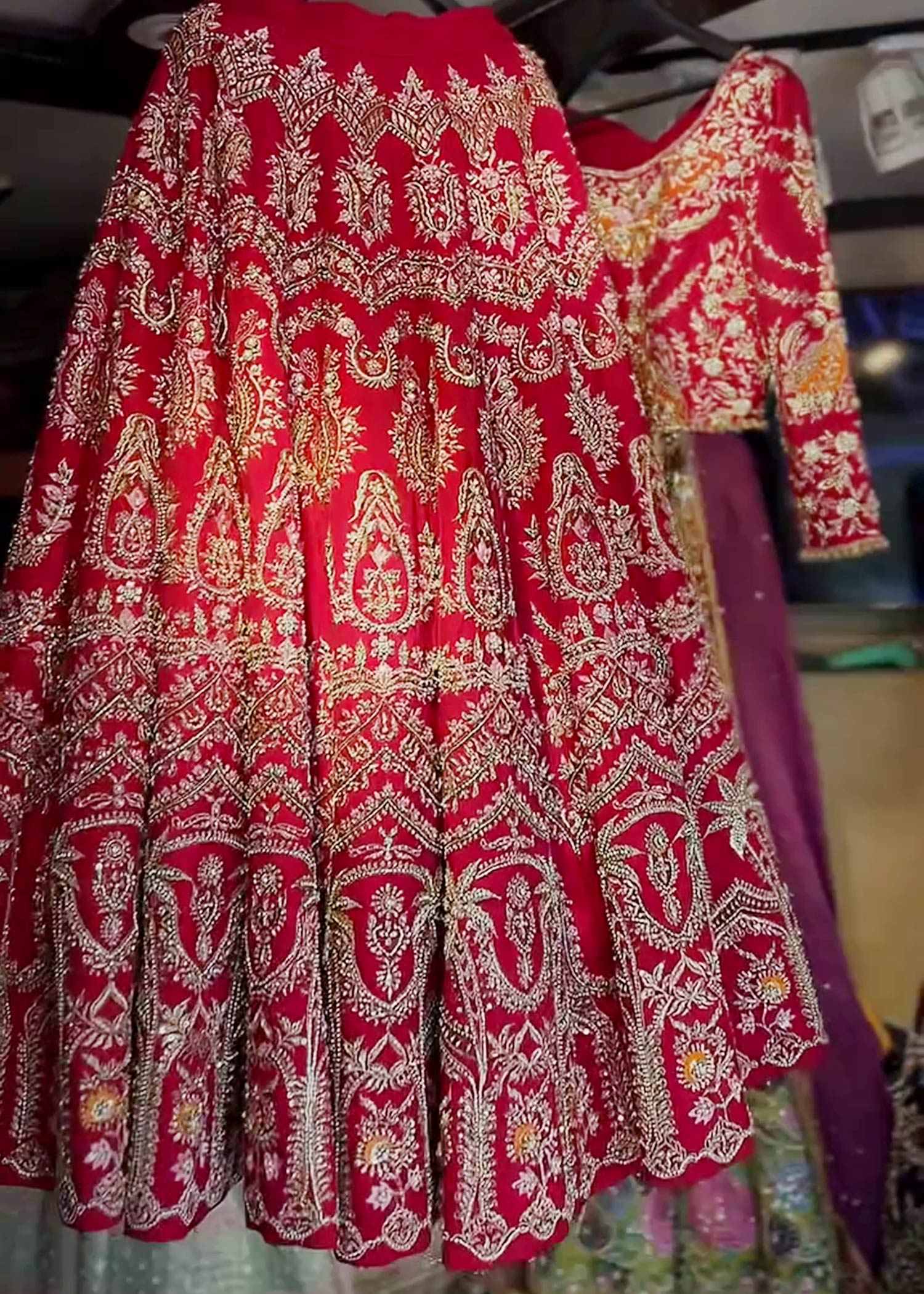 Pakistani Wedding Latest Fashion Red Lehenga Choli Unique Suit - DN-1101