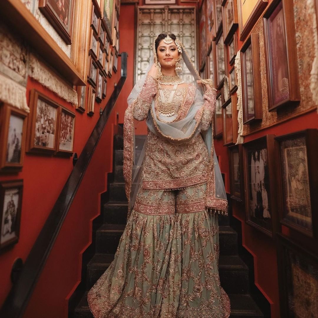Designer Pakistani Wedding Garara with kameez and Dupatta with Embroidery Bespoke - DN-1127