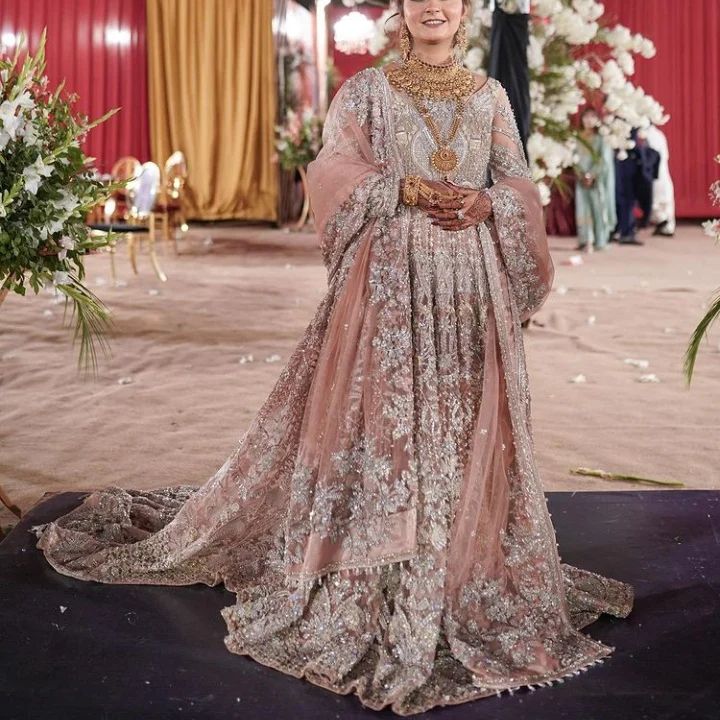 TRADITIONAL IVORY LONG TRAIL WEDDING GOWN WITH EMBELLISHMENT - DN-1675