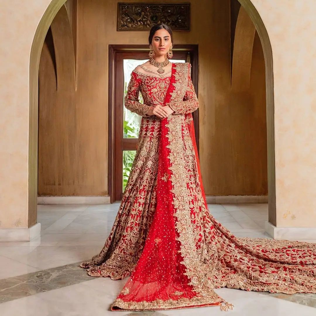 Red Traditional Pakistani Bridal long trail Gown with heavy Embroidery Bespoke - DN-1162