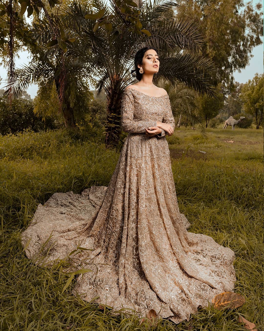TRADITIONAL IVORY WEDDING LONG TRAIL GOWN - DN-1949