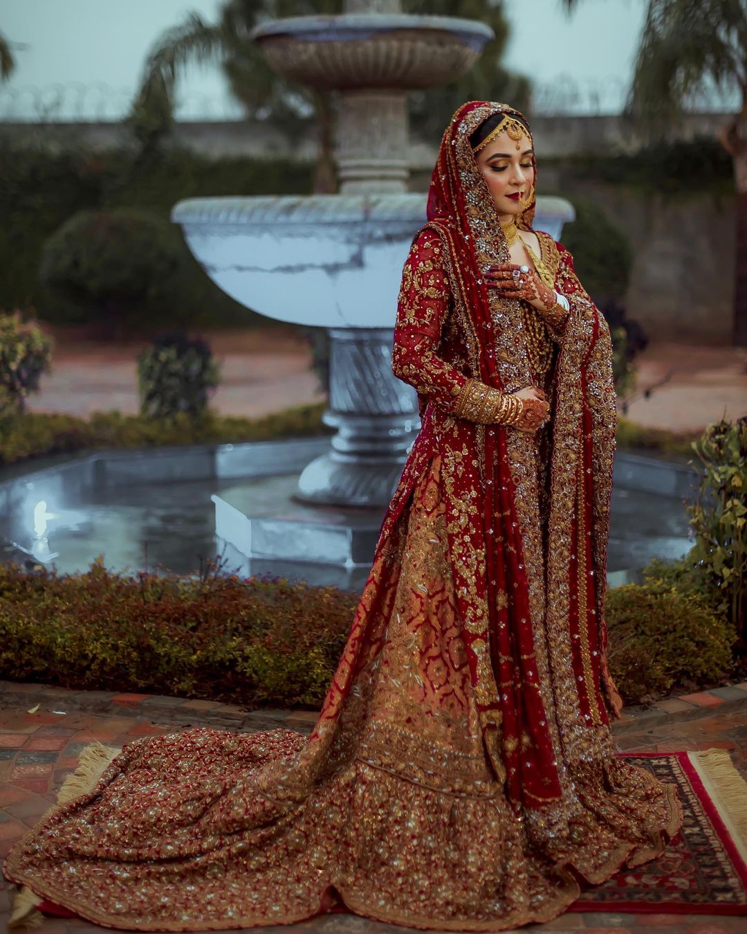CLASSY RED AND GODLEN BRIDAL LONG TRAIL LEHENGA WITH GOLDEN EMRBOIDERY - DN-1942
