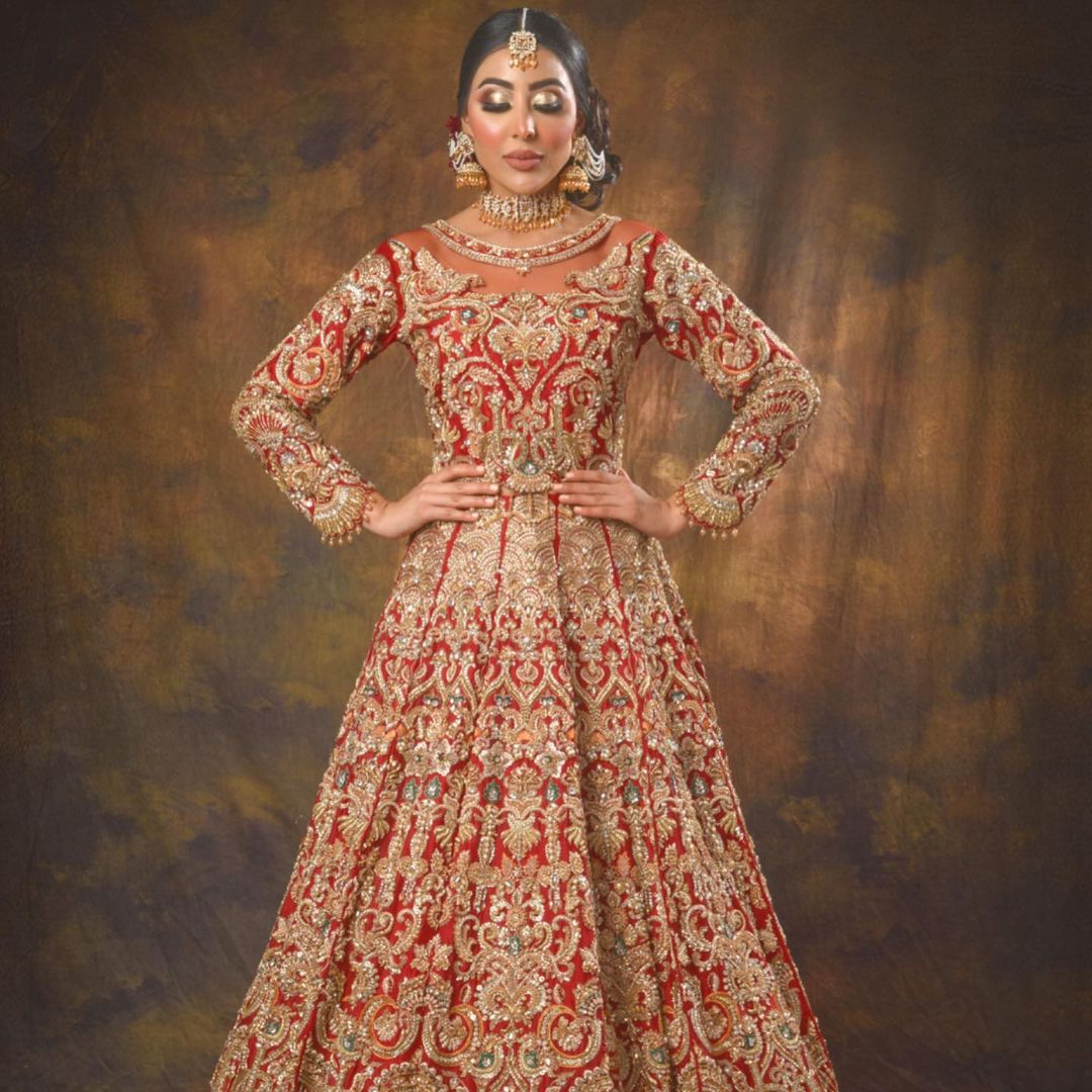 Tradition Indian Bridal Lehenga Choli with Golden Embroidery - DN-1465