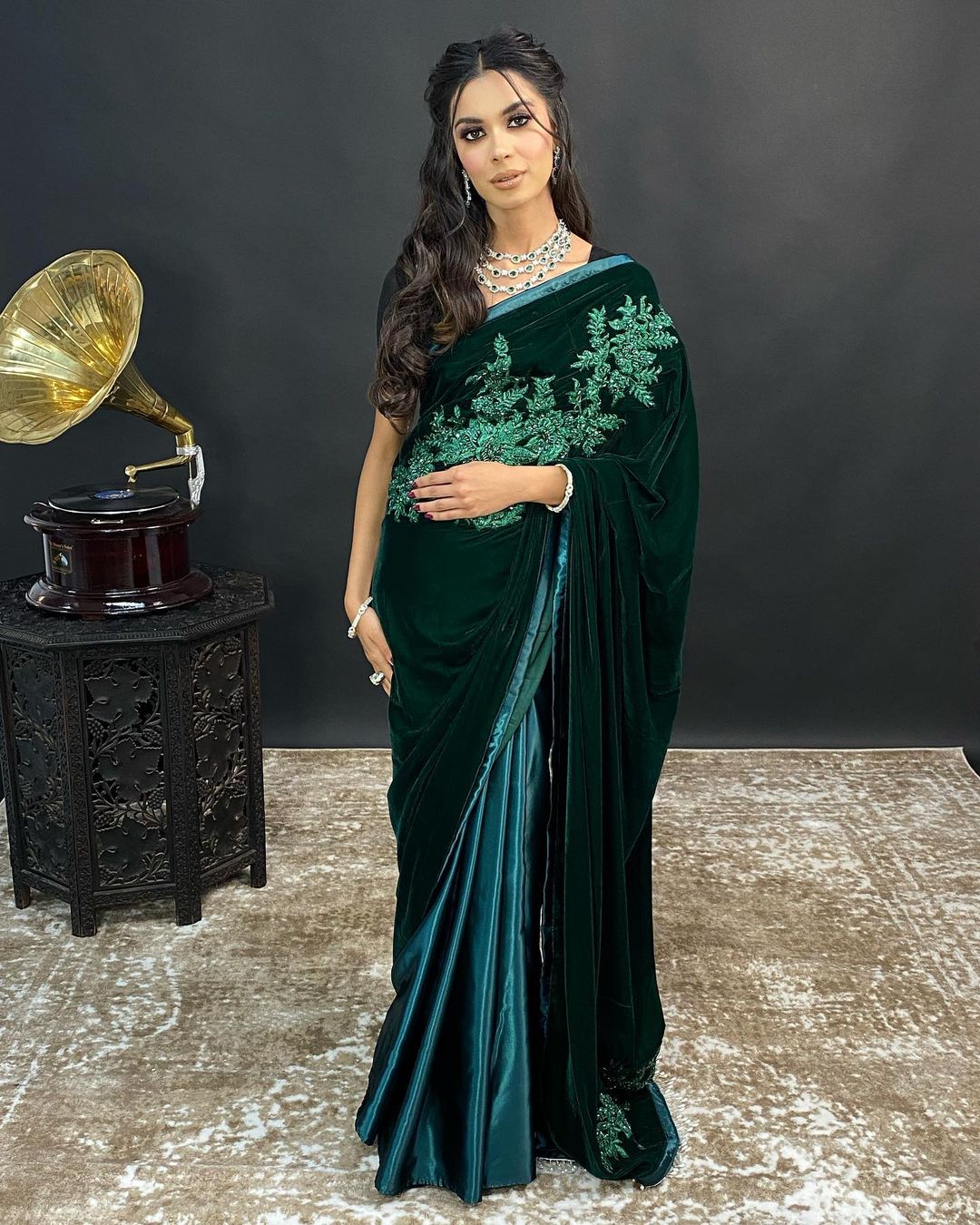 Green Designer Partywear and Wedding Velvet Saree with embroidery Bespoke - DN-1300